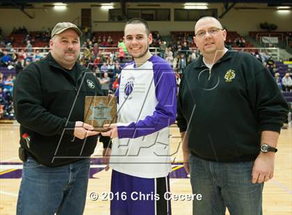 Thumbnail 2 in Avoca Central vs. Andover photogallery.