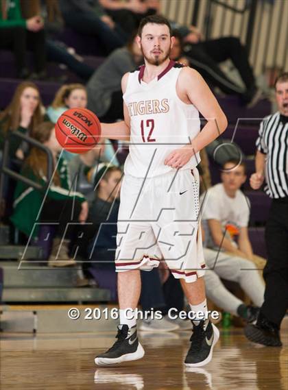 Thumbnail 2 in Avoca Central vs. Andover photogallery.