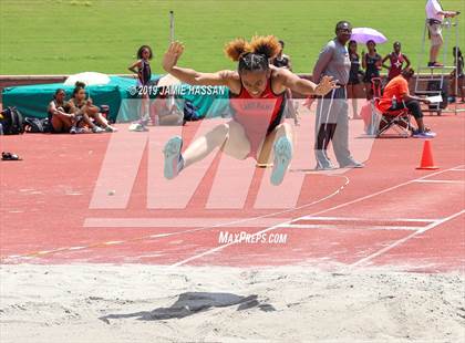 Thumbnail 1 in SCHSL AAAAA State Qualifier (Girls Field Events) photogallery.