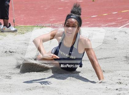 Thumbnail 2 in SCHSL AAAAA State Qualifier (Girls Field Events) photogallery.