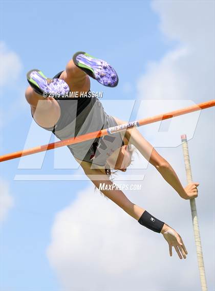 Thumbnail 3 in SCHSL AAAAA State Qualifier (Girls Field Events) photogallery.