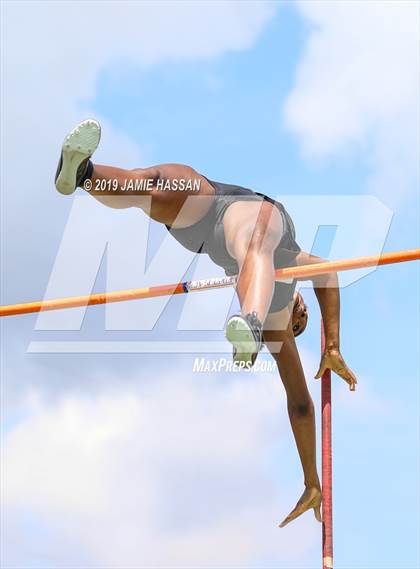 Thumbnail 2 in SCHSL AAAAA State Qualifier (Girls Field Events) photogallery.