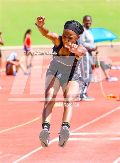 Thumbnail 1 in SCHSL AAAAA State Qualifier (Girls Field Events) photogallery.