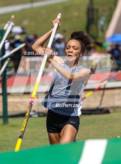 Thumbnail 3 in SCHSL AAAAA State Qualifier (Girls Field Events) photogallery.