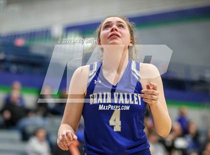 Thumbnail 2 in Grain Valley vs. Lincoln College Prep (MSHSAA Class 4 Quarterfinal) photogallery.