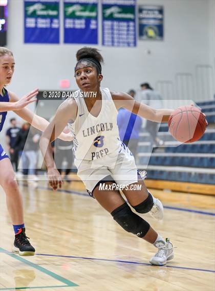 Thumbnail 3 in Grain Valley vs. Lincoln College Prep (MSHSAA Class 4 Quarterfinal) photogallery.