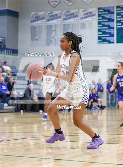 Thumbnail 1 in Grain Valley vs. Lincoln College Prep (MSHSAA Class 4 Quarterfinal) photogallery.