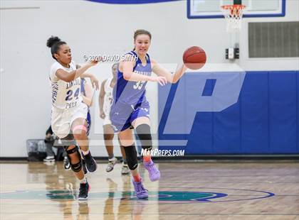 Thumbnail 2 in Grain Valley vs. Lincoln College Prep (MSHSAA Class 4 Quarterfinal) photogallery.