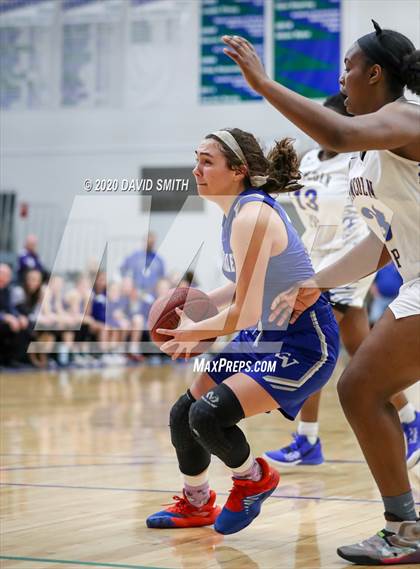 Thumbnail 1 in Grain Valley vs. Lincoln College Prep (MSHSAA Class 4 Quarterfinal) photogallery.