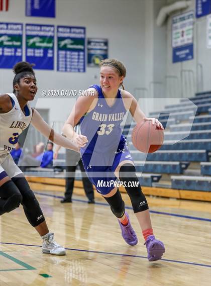 Thumbnail 1 in Grain Valley vs. Lincoln College Prep (MSHSAA Class 4 Quarterfinal) photogallery.