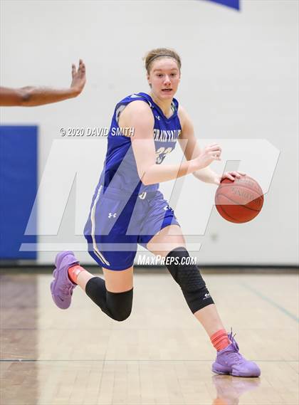 Thumbnail 2 in Grain Valley vs. Lincoln College Prep (MSHSAA Class 4 Quarterfinal) photogallery.
