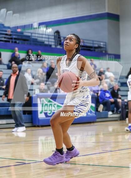 Thumbnail 1 in Grain Valley vs. Lincoln College Prep (MSHSAA Class 4 Quarterfinal) photogallery.