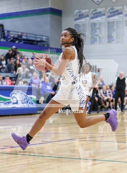 Thumbnail 2 in Grain Valley vs. Lincoln College Prep (MSHSAA Class 4 Quarterfinal) photogallery.