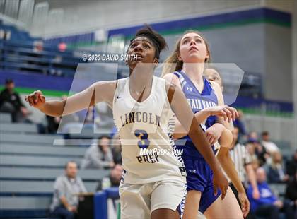 Thumbnail 2 in Grain Valley vs. Lincoln College Prep (MSHSAA Class 4 Quarterfinal) photogallery.