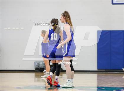 Thumbnail 1 in Grain Valley vs. Lincoln College Prep (MSHSAA Class 4 Quarterfinal) photogallery.