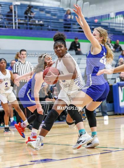 Thumbnail 1 in Grain Valley vs. Lincoln College Prep (MSHSAA Class 4 Quarterfinal) photogallery.