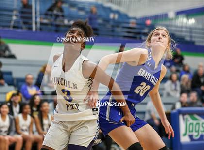 Thumbnail 2 in Grain Valley vs. Lincoln College Prep (MSHSAA Class 4 Quarterfinal) photogallery.