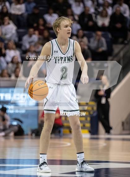 Thumbnail 2 in Olympus vs. Woods Cross (UHSAA 5A Final) photogallery.