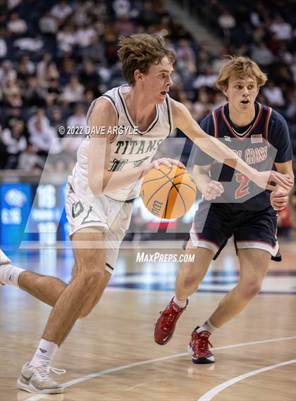 Thumbnail 1 in Olympus vs. Woods Cross (UHSAA 5A Final) photogallery.