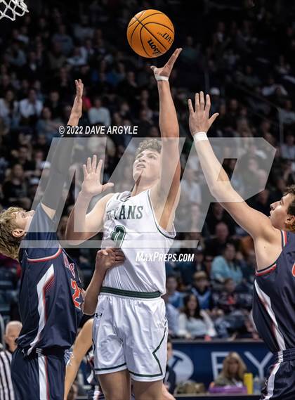 Thumbnail 2 in Olympus vs. Woods Cross (UHSAA 5A Final) photogallery.