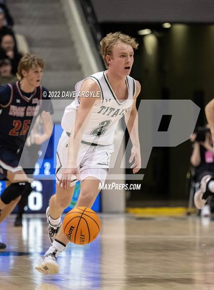 Thumbnail 3 in Olympus vs. Woods Cross (UHSAA 5A Final) photogallery.