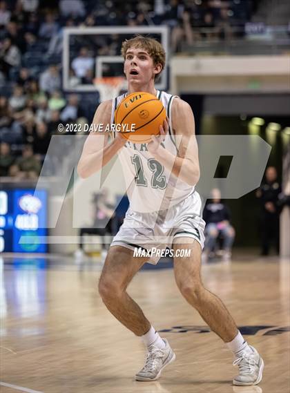 Thumbnail 1 in Olympus vs. Woods Cross (UHSAA 5A Final) photogallery.