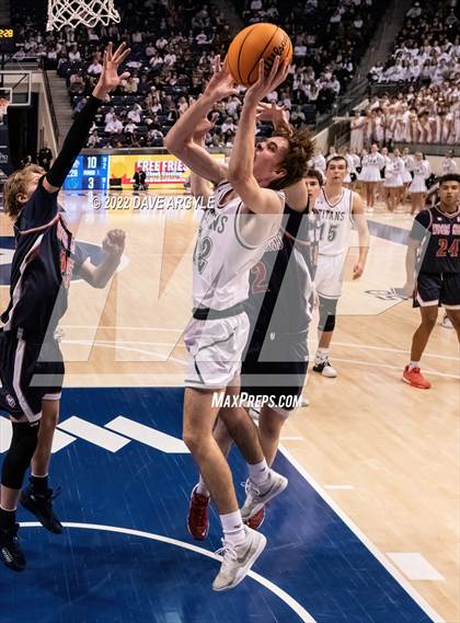 Thumbnail 3 in Olympus vs. Woods Cross (UHSAA 5A Final) photogallery.