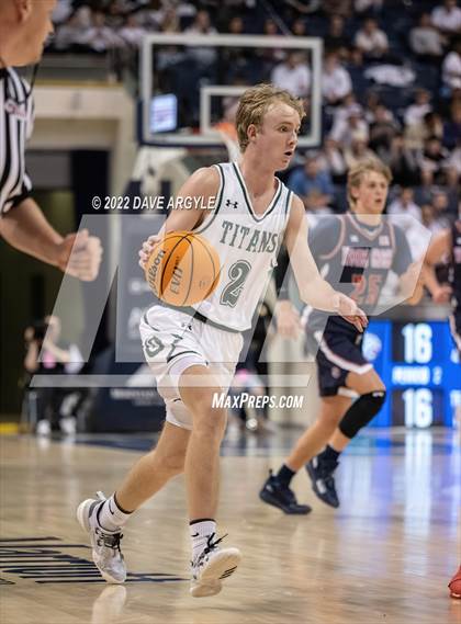 Thumbnail 1 in Olympus vs. Woods Cross (UHSAA 5A Final) photogallery.