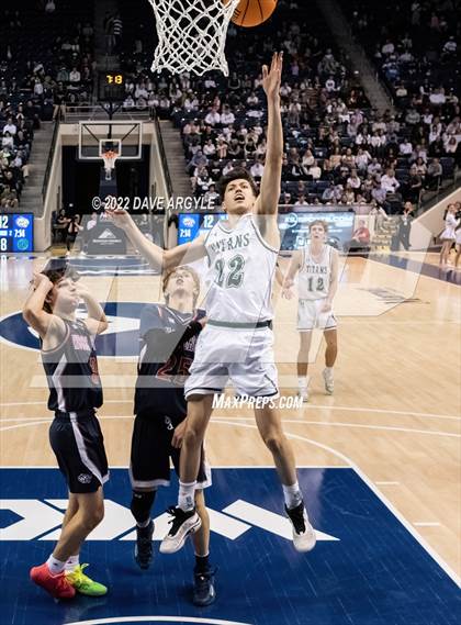 Thumbnail 3 in Olympus vs. Woods Cross (UHSAA 5A Final) photogallery.