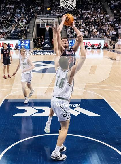 Thumbnail 3 in Olympus vs. Woods Cross (UHSAA 5A Final) photogallery.