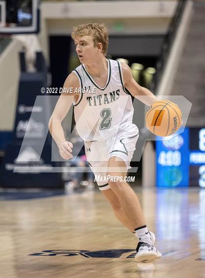 Thumbnail 3 in Olympus vs. Woods Cross (UHSAA 5A Final) photogallery.