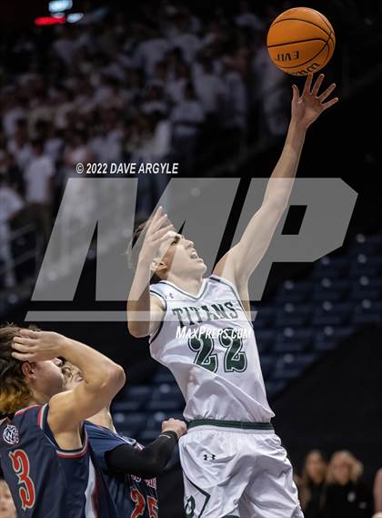 Thumbnail 2 in Olympus vs. Woods Cross (UHSAA 5A Final) photogallery.
