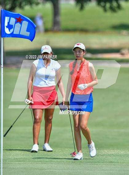 Thumbnail 2 in UIL 5A State Championship photogallery.