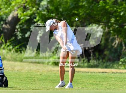 Thumbnail 1 in UIL 5A State Championship photogallery.