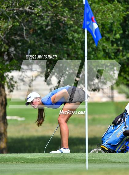 Thumbnail 1 in UIL 5A State Championship photogallery.