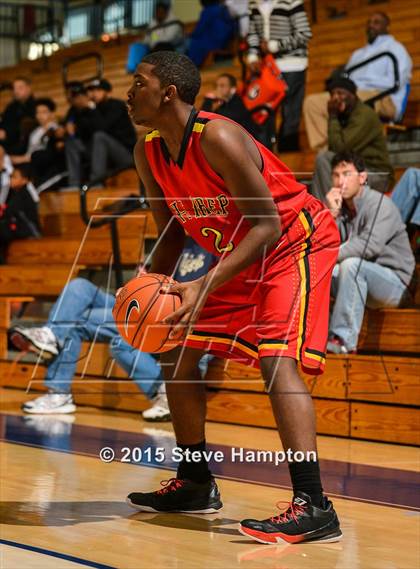 Thumbnail 3 in Jenkins vs. Winston-Salem Prep (Hilton Invitational) photogallery.
