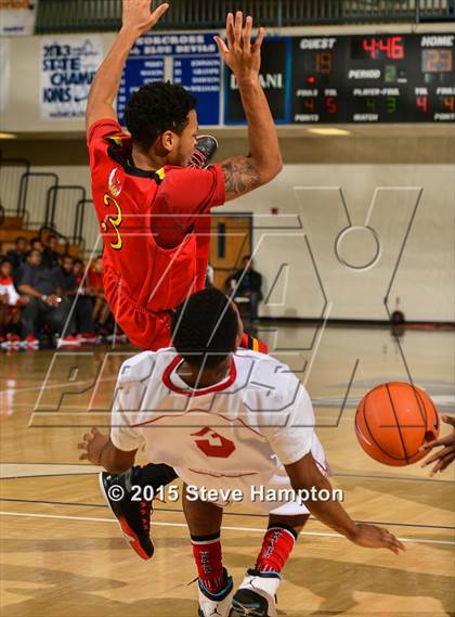 Thumbnail 3 in Jenkins vs. Winston-Salem Prep (Hilton Invitational) photogallery.