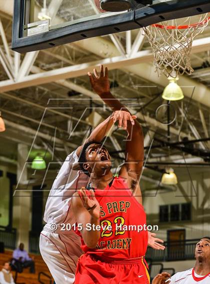 Thumbnail 2 in Jenkins vs. Winston-Salem Prep (Hilton Invitational) photogallery.