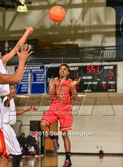 Thumbnail 1 in Jenkins vs. Winston-Salem Prep (Hilton Invitational) photogallery.