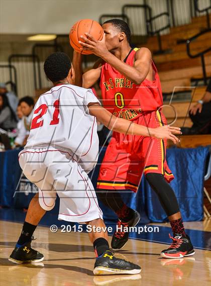Thumbnail 2 in Jenkins vs. Winston-Salem Prep (Hilton Invitational) photogallery.