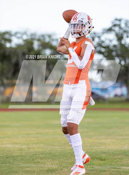 Thumbnail 3 in Seminole Seminoles vs. Jones Fightin' Tigers (Kickoff Classic) photogallery.