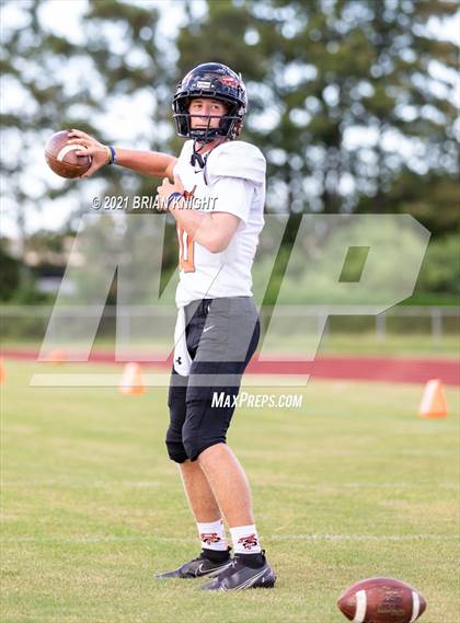 Thumbnail 3 in Seminole Seminoles vs. Jones Fightin' Tigers (Kickoff Classic) photogallery.