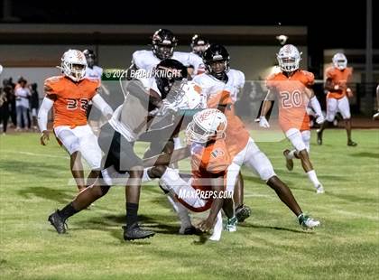 Thumbnail 2 in Seminole Seminoles vs. Jones Fightin' Tigers (Kickoff Classic) photogallery.