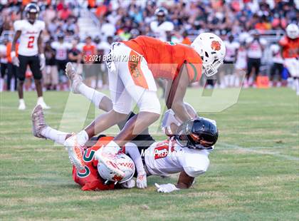 Thumbnail 3 in Seminole Seminoles vs. Jones Fightin' Tigers (Kickoff Classic) photogallery.