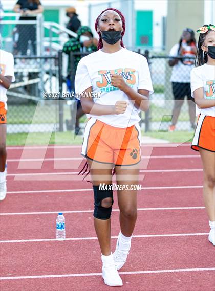 Thumbnail 3 in Seminole Seminoles vs. Jones Fightin' Tigers (Kickoff Classic) photogallery.