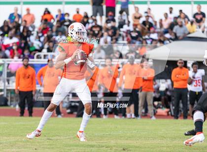 Thumbnail 1 in Seminole Seminoles vs. Jones Fightin' Tigers (Kickoff Classic) photogallery.