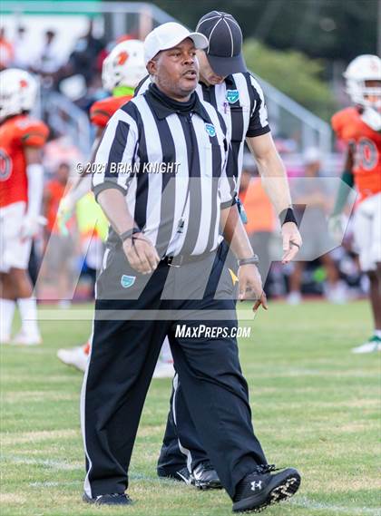 Thumbnail 1 in Seminole Seminoles vs. Jones Fightin' Tigers (Kickoff Classic) photogallery.