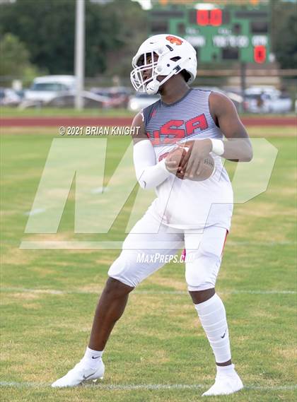 Thumbnail 1 in Seminole Seminoles vs. Jones Fightin' Tigers (Kickoff Classic) photogallery.