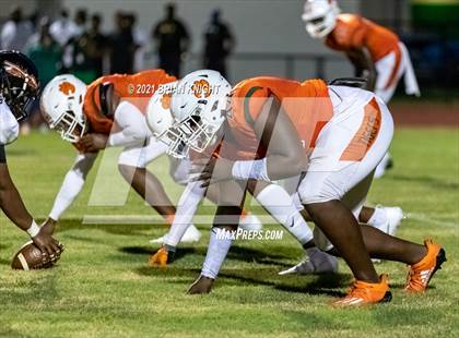 Thumbnail 2 in Seminole Seminoles vs. Jones Fightin' Tigers (Kickoff Classic) photogallery.
