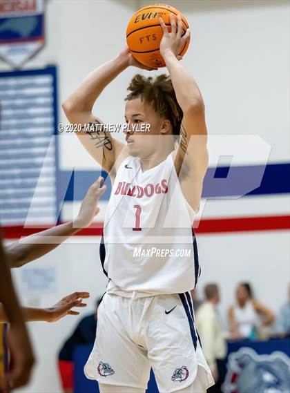 Thumbnail 1 in Douglas Byrd @ Terry Sanford photogallery.